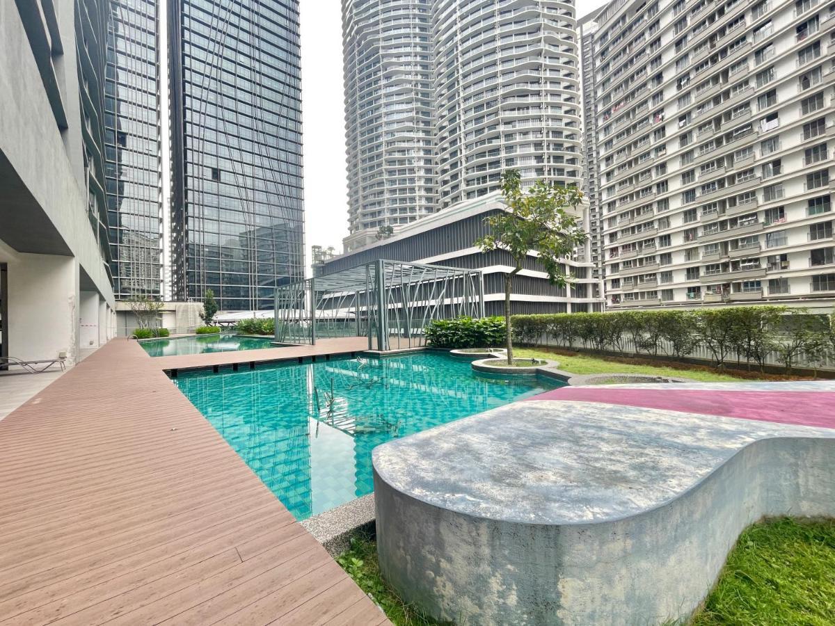 Kl Gateway 2B2B Cozy Apartment Kuala Lumpur Esterno foto